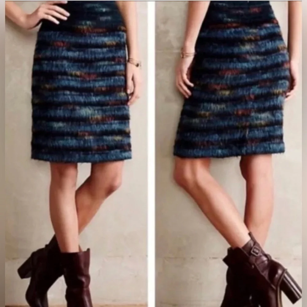 ANTHROPOLOGIE Maeve Feathered Wool Mini Pencil Skirt Fuzzy Blue Motif Size 0